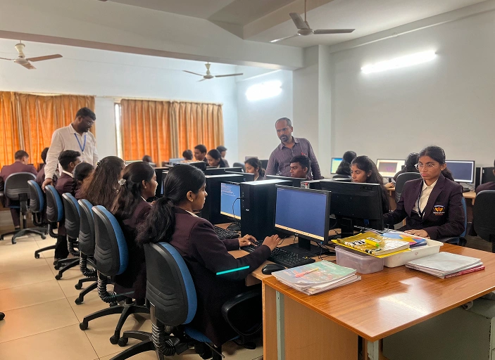 Commerce students at vidya soudha best pu commerce college in bangalore – ceba seba streams